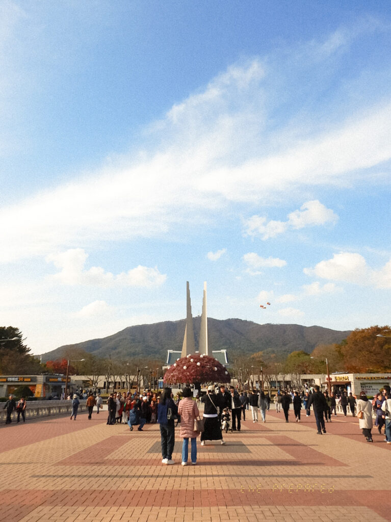 독립기념관 입구